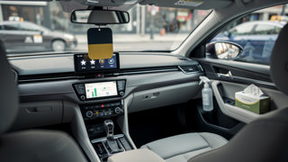 Desodorisant voiture personnalise pour flottes VTC et taxis