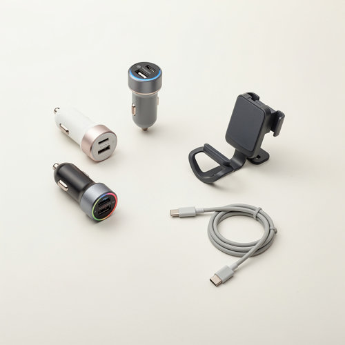 Chargeur & Câble habitacle — OBG.PUB Chargeurs voiture publicitaires en ABS, aluminium anodisé et zinc, simples ou double port