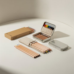Crayon de couleur publicitaire personnalisable avec étui à vos couleurs Crayons de couleur publicitaires en bois certifié présentés en pochette, étui carton et boîte métal