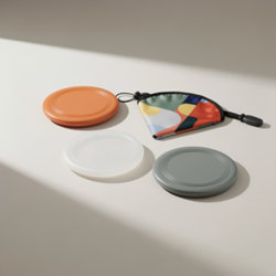 Frisbee publicitaire personnalisable avec logo entreprise Frisbees publicitaires personnalisables en polypropylène, PET recyclé, bioplastique et fibre de bambou