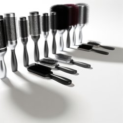 Brosse à cheveux publicitaire personnalisée avec logo pour entreprise et communication