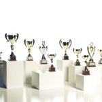 Coupes publicitaire personnalisées avec logo pour entreprise et événements professionnels