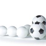 Ballon de foot publicitaire personnalisé avec logo pour entreprise et communication sportive