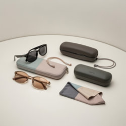 Lunettes publicitaires personnalisables en bambou et RPET avec étuis et cordons